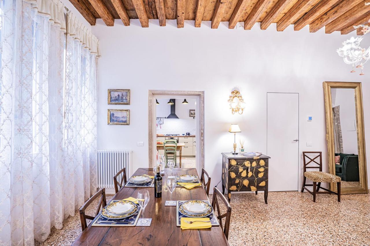 Ca' San Beneto Completely Refurbished In A Fabulously Central Area Venice Exterior photo